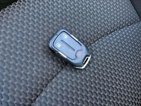 Used 2024 GMC Terrain SLE AWD/4WD image 30