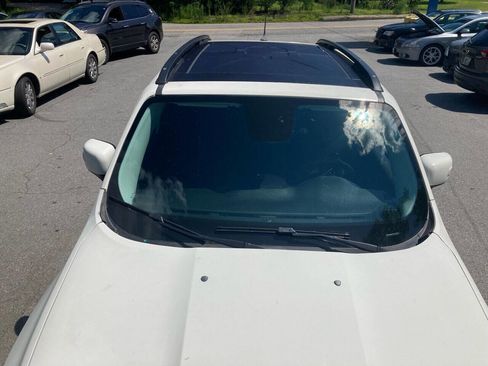 Used 2017 Jeep Renegade Altitude image 5