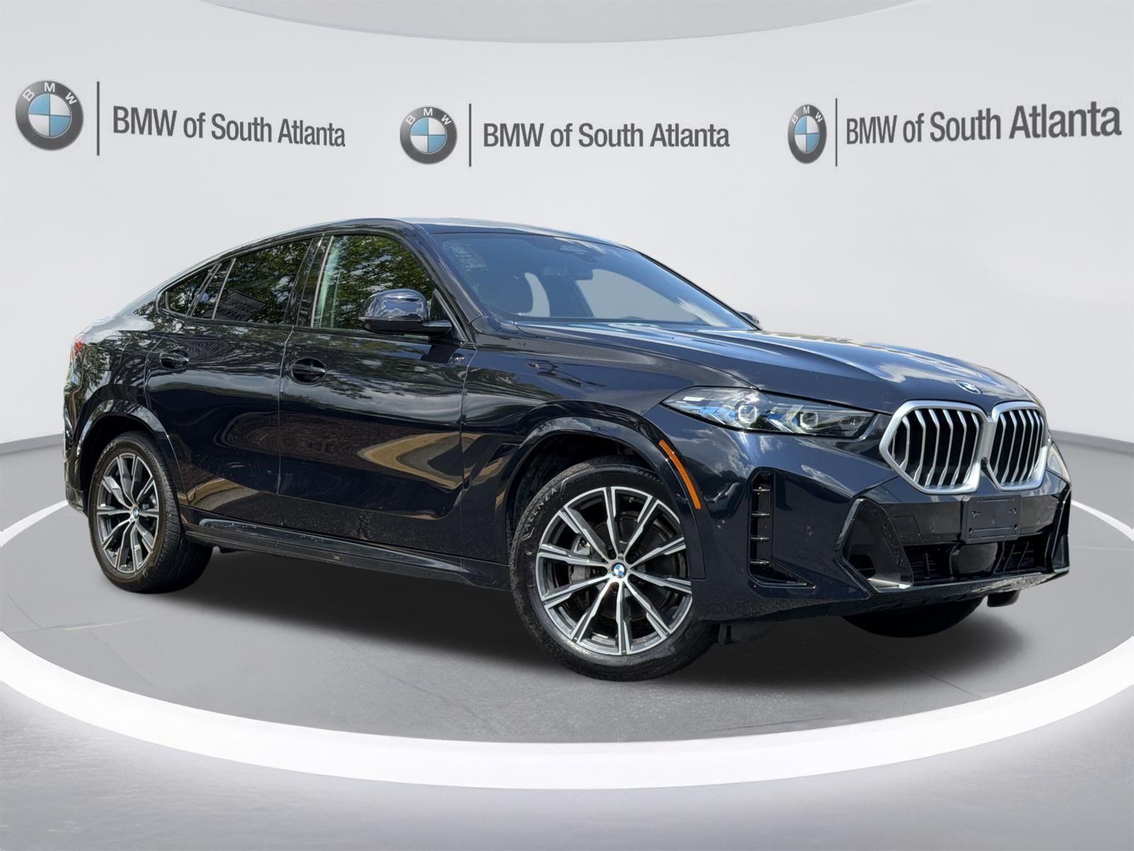 Certified 2026 BMW X6 xDrive40i AWD/4WD image 2