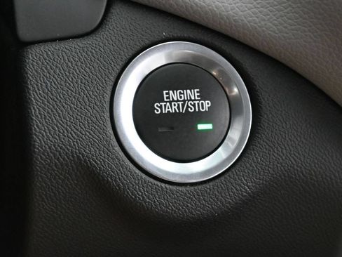 Used 2024 Chevrolet Equinox LS FWD image 26
