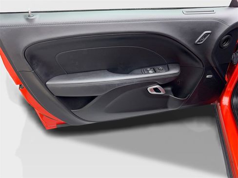 Used 2023 Dodge Challenger SXT w/ Plus Package image 30