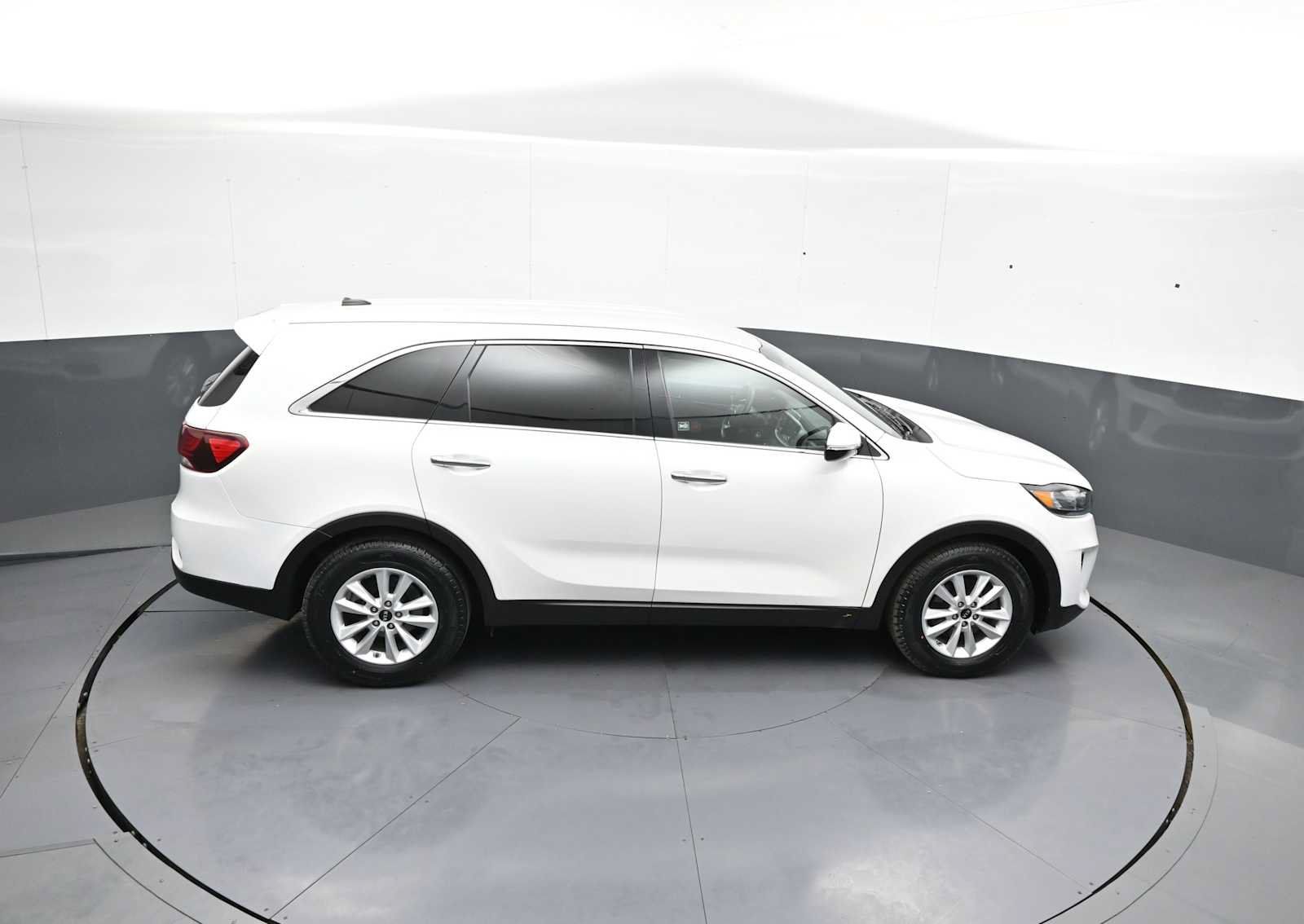 Used 2020 Kia Sorento FWD V6 image 36