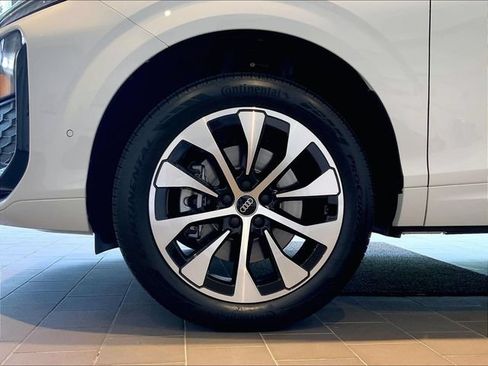 New 2026 Audi Q3 quattro 2.0T AWD/4WD image 13
