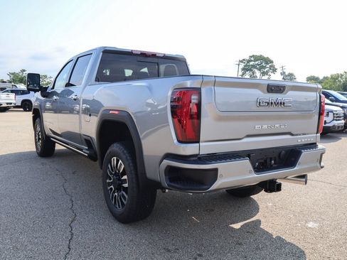 New 2026 GMC Sierra 3500 Denali Ultimate w/ LPO, Black Badging Package AWD/4WD image 33