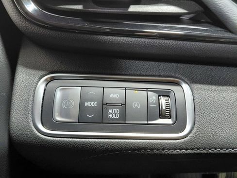 Certified 2025 Buick Enclave Avenir w/ Super Cruise Package image 41