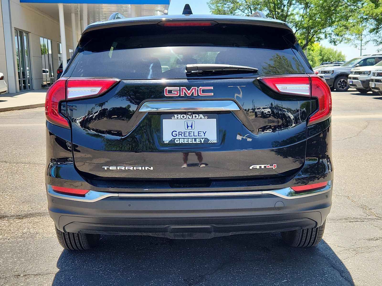 Used 2024 GMC Terrain AT4 AWD/4WD image 4