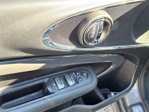 Used 2018 MINI Cooper Clubman S image 10