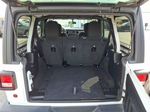 Used 2020 Jeep Wrangler Unlimited Sport S AWD/4WD image 28