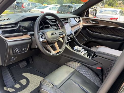 Used 2022 Jeep Grand Cherokee Summit w/ MOPAR Finishing Package AWD/4WD image 19