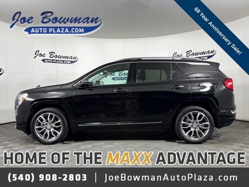 Used 2023 GMC Terrain Denali AWD/4WD image 1