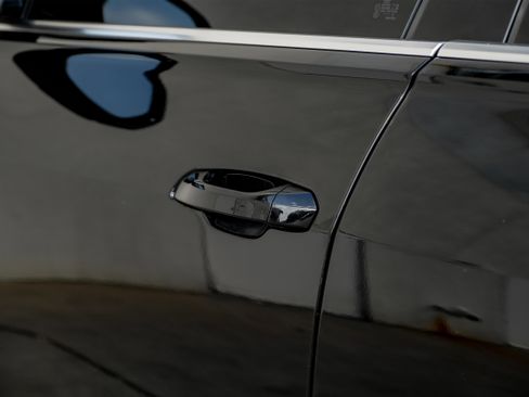 Used 2021 Audi Q8 Premium w/ Convenience Package image 38