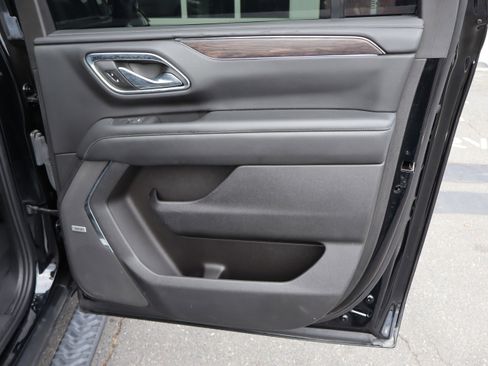 Certified 2023 Chevrolet Suburban Z71 w/ Luxury Package image 36