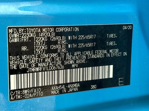 Used 2020 Toyota RAV4 XLE w/ XLE Grade Weather Package AWD/4WD image 34