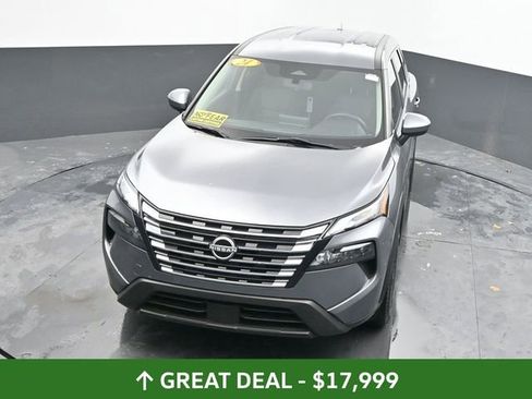 Used 2024 Nissan Rogue SV image 39