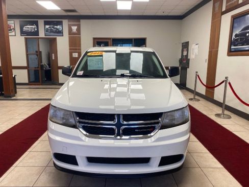 Used 2019 Dodge Journey SE image 7