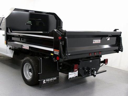 New 2025 GMC Sierra 3500 Pro w/ Convenience Package image 7