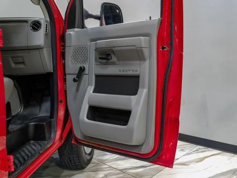 Used 2012 Ford E-250 and Econoline 250 RWD image 43