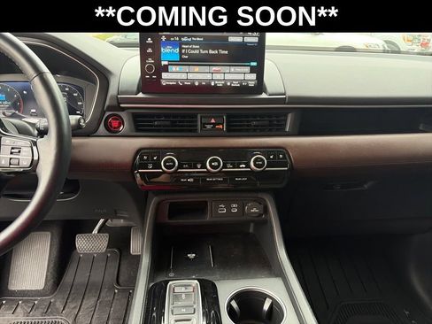 Used 2023 Honda Pilot Elite image 12