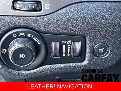 Used 2019 Jeep Cherokee Limited AWD/4WD image 28
