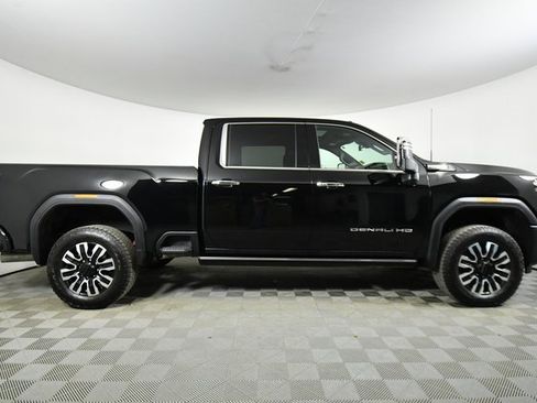 Used 2024 GMC Sierra 3500 Denali Ultimate image 15