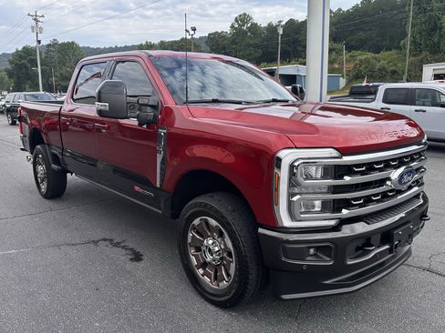 Used 2025 Ford F350 King Ranch w/ FX4 Off-Road Package AWD/4WD image 4