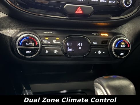 Used 2023 Kia Soul GT-Line image 9