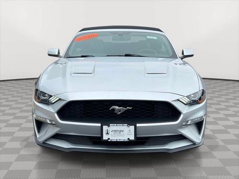 Used 2018 Ford Mustang Premium RWD image 2