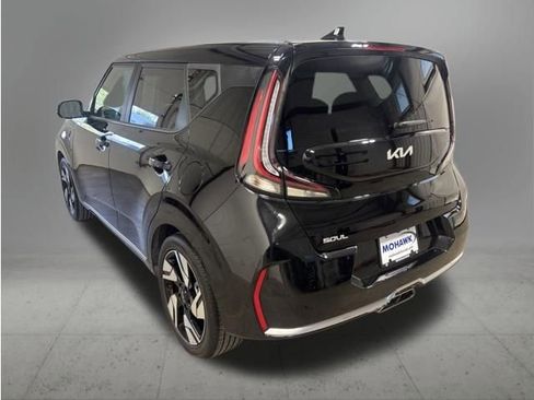 Used 2024 Kia Soul GT-Line w/ GT-Line Technology Package FWD image 3