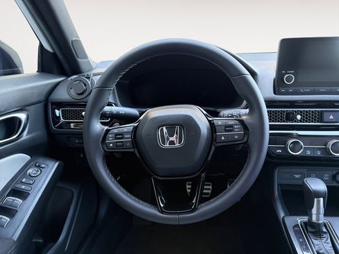 Used 2025 Honda Civic Sport image 14