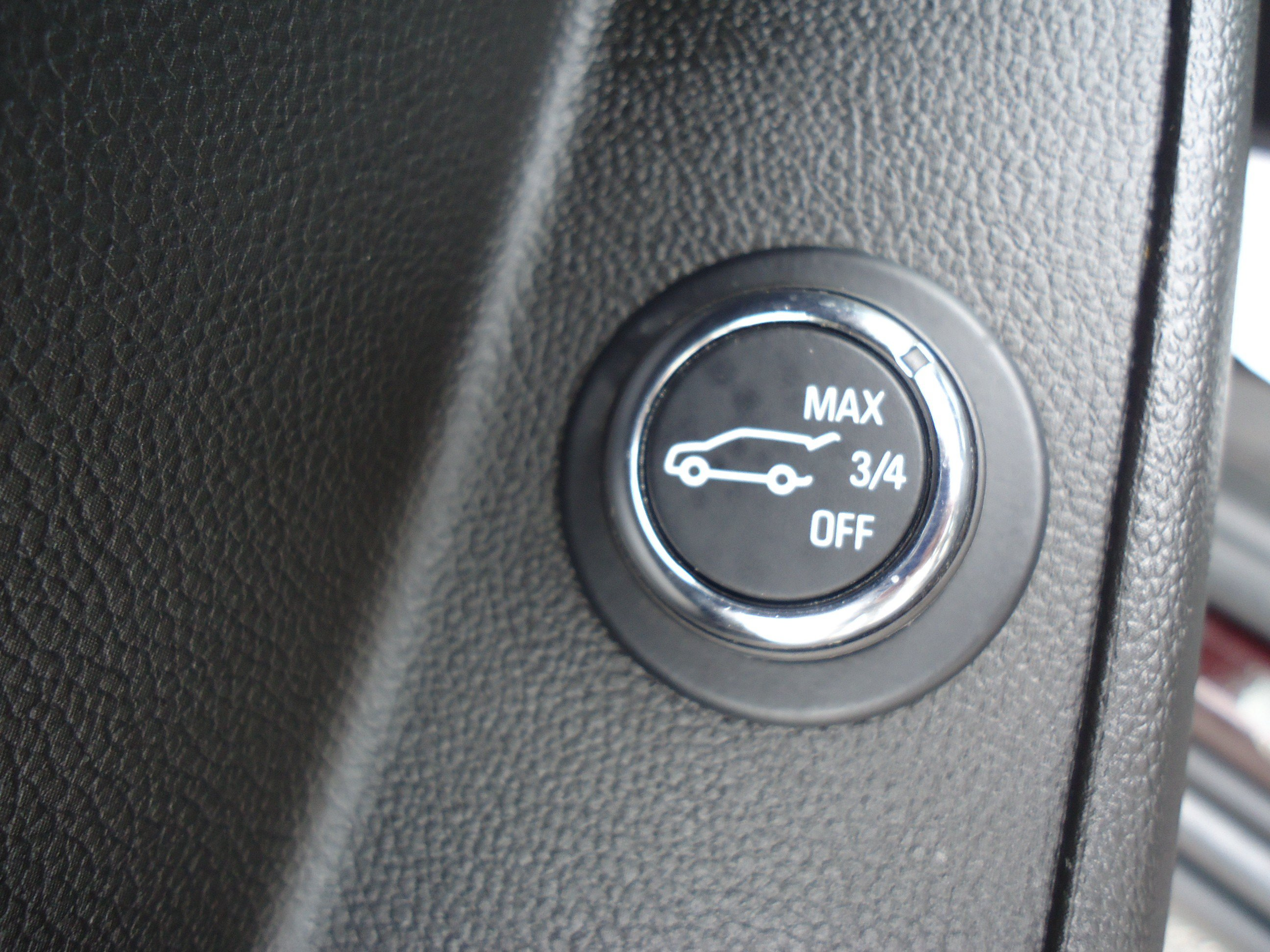 Used 2023 Chevrolet Traverse LT AWD/4WD image 20