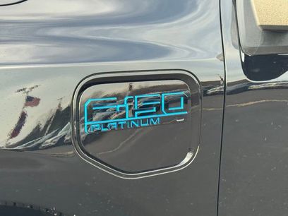 New 2025 Ford F150 Lightning Platinum