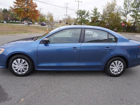Used 2015 Volkswagen Jetta S image 4