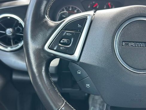 Used 2019 Chevrolet Camaro LT w/ Black Appearance Package RWD image 18