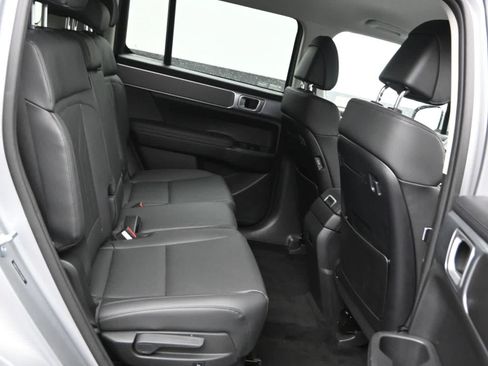 Certified 2026 Hyundai Santa Fe SEL AWD/4WD image 12