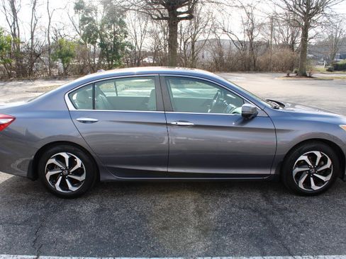 Used 2016 Honda Accord EX-L image 6