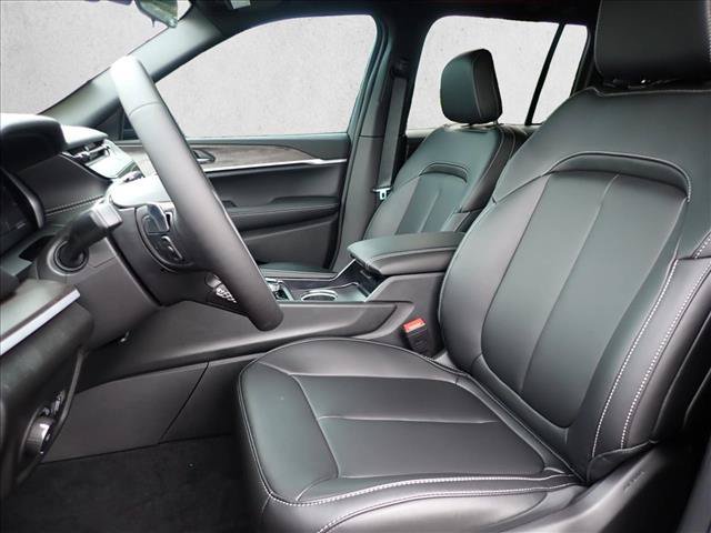 New 2027 Jeep Grand Cherokee Limited w/ Limited Altitude Package AWD/4WD image 12
