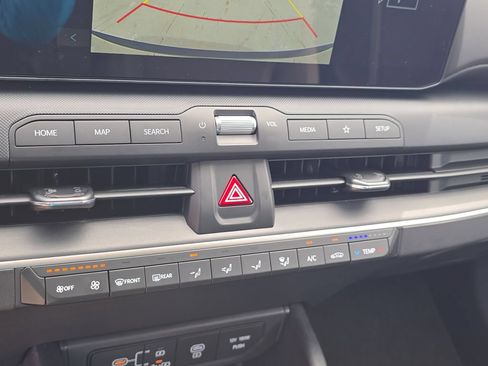 New 2026 Kia K4 FWD image 24