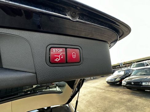 Used 2019 Mercedes-Benz GLC 300 GLC300 image 30