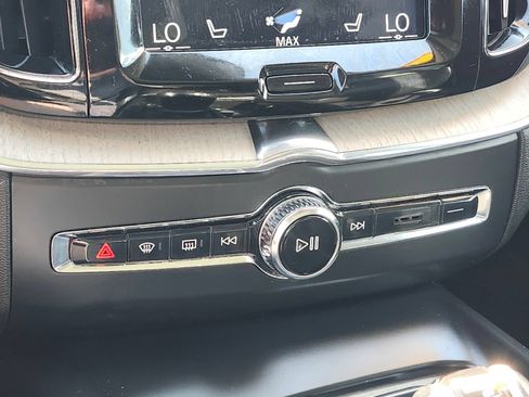 Used 2018 Volvo XC60 T6 Inscription w/ Convenience Package AWD/4WD image 21