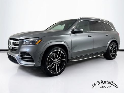 Used 2023 Mercedes-Benz GLS 450 4MATIC w/ AMG Line Exterior image 3