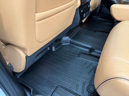 Used 2023 Jeep Grand Wagoneer Series III image 31