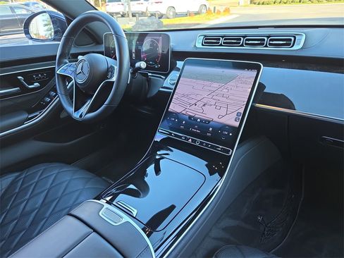 Certified 2022 Mercedes-Benz S 580 S 580 image 18