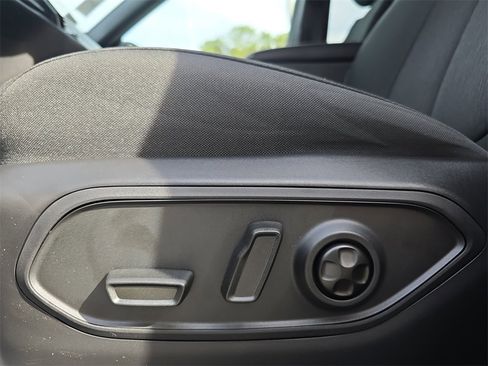 New 2025 Jeep Grand Cherokee Laredo X image 29