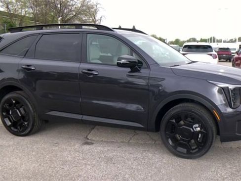 New 2025 Kia Sorento X-Line EX image 4