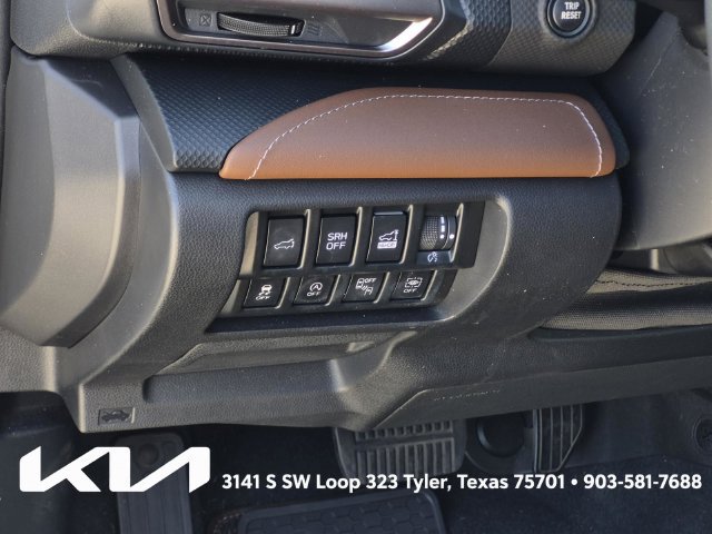 Used 2023 Subaru Forester Touring AWD/4WD image 32