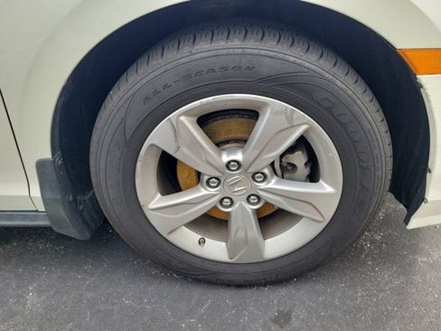 Used 2018 Honda Odyssey EX-L image 2