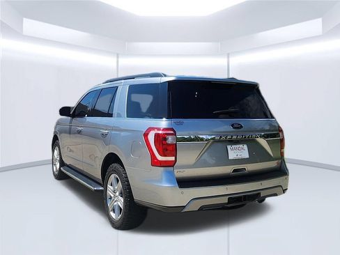 Used 2020 Ford Expedition XLT w/ Equipment Group 202A AWD/4WD image 7