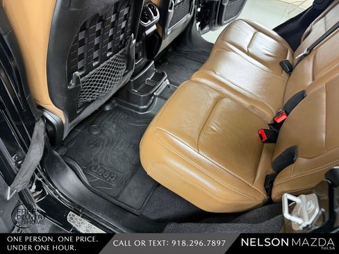 Used 2021 Jeep Wrangler Unlimited Rubicon AWD/4WD image 41