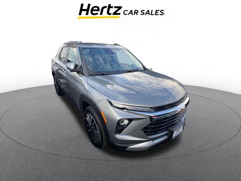 Used 2025 Chevrolet TrailBlazer LT image 1