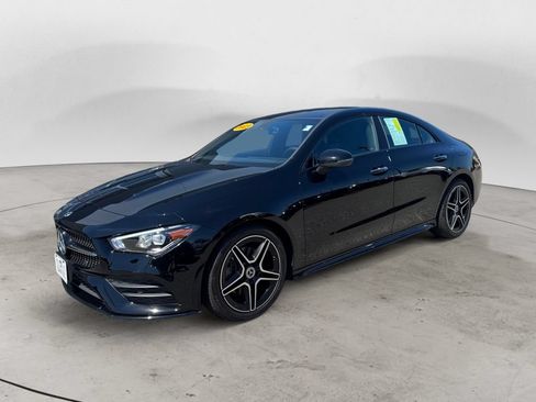 Used 2023 Mercedes-Benz CLA 250 4MATIC image 2